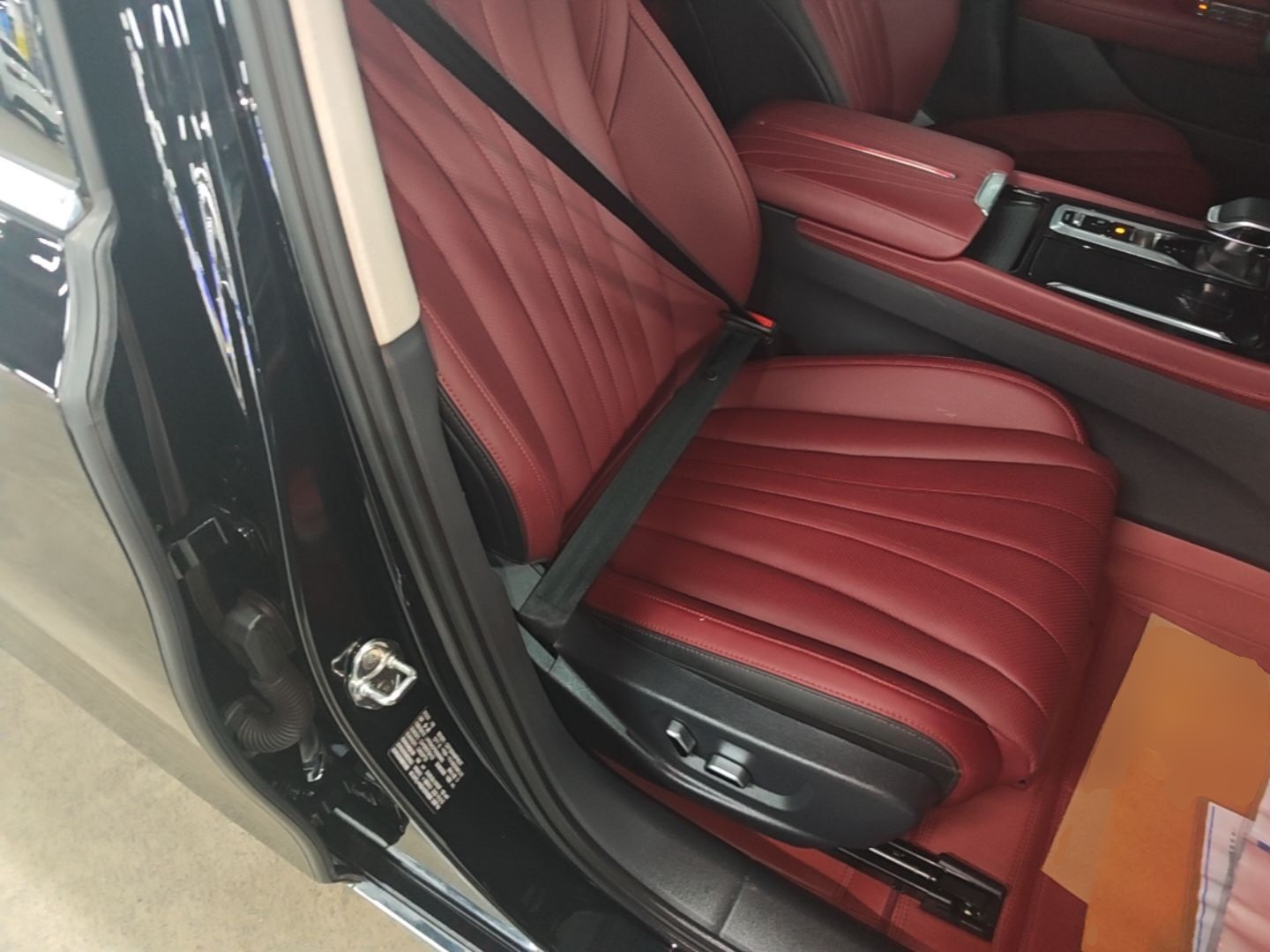 Hongqi H5 PHEV 2025 170 Super Hybrid Version — снимка 19