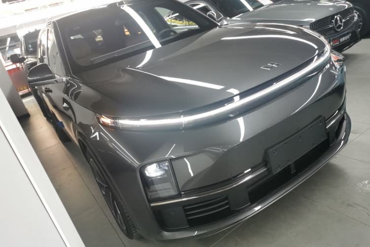 Used Li Auto L7 2025 Ultra Smart Refreshed Edition Front Right 45 Deg