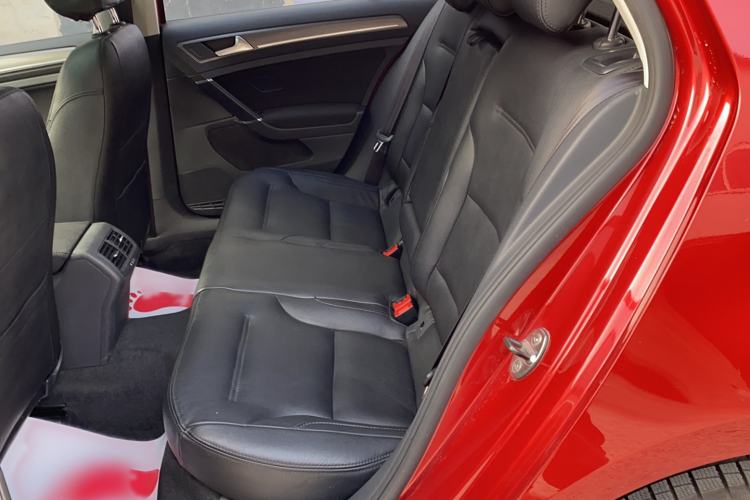 Used Volkswagen Golf 2015 1.4TSI Automatic Comfort Model Left Rear Seat