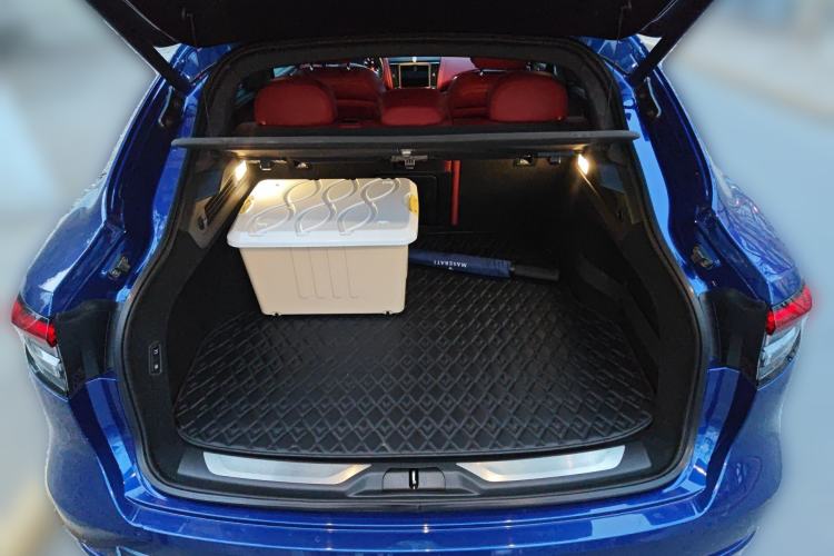 Used Maserati Levante 2021 3.0T Luxury Edition Trunk