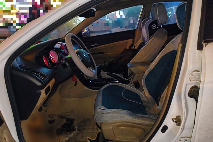 Used Bestune B50 2013 1.6L manual luxury version Left Front Seat