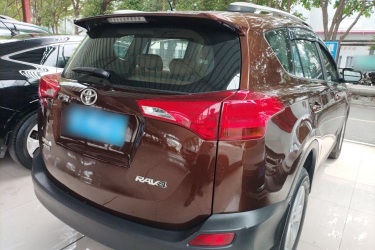 Used Toyota RAV4 2013 2.0L CVT Two-Wheel Drive Urban Edition
