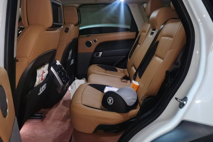 Used Land Rover Range Sport 2022 3.0 L6 YAO Black Edition
