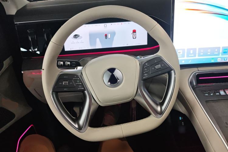 Used Denza N9 2025 Flagship Model