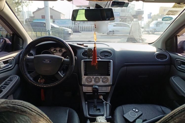 Used Ford Focus 2013 Hatchback Classic 1.8L Automatic Fashion Edition
