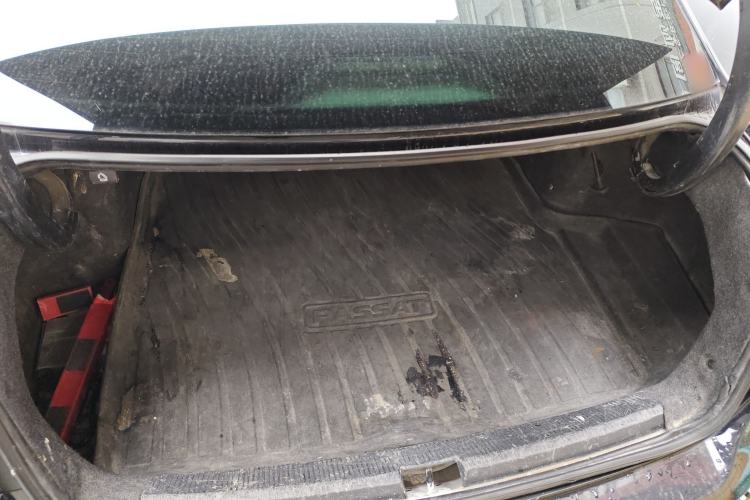 Used Volkswagen Passat 2015 1.8TSI DSG Prestige Edition Trunk