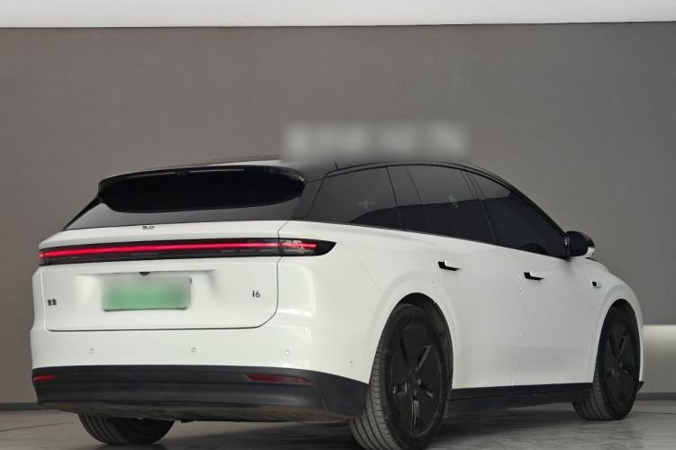 Used Li Auto Li Auto i6 2025 Model Two-Wheel-Drive Standard Type
