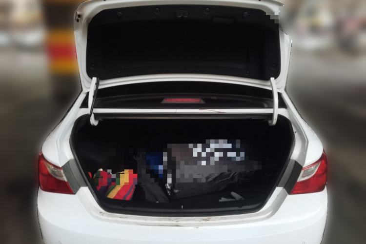 Used Hyundai Sonata 2014 2.4L Automatic Luxury Version China IV Standard Trunk