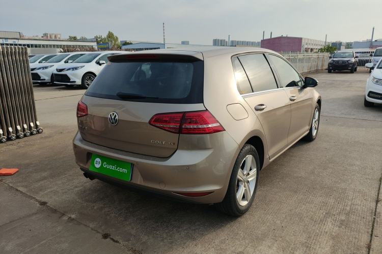 Used Volkswagen Golf 2015 1.4TSI Automatic Luxury Model Rear Right 45 Deg