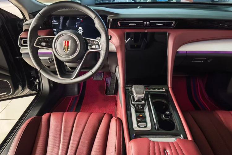 Used Hongqi H5 2025 2.0T Automatic Flag Edition – 500 000 Units Commemorative Version Gear Lever