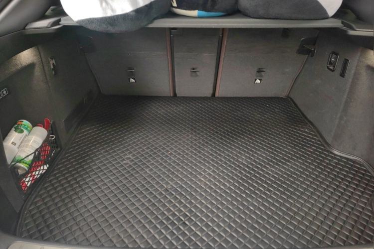 Used BMW X4 2019 xDrive25i M Sport Package Trunk