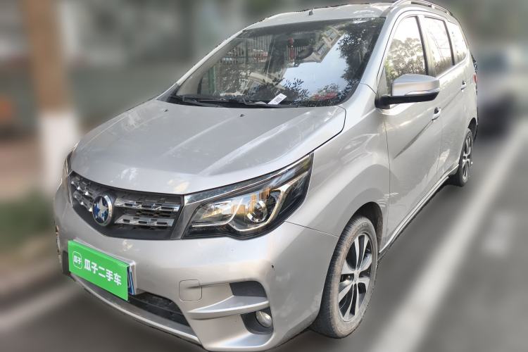 Used Venucia M50V 2017 1.5L XL Manual Comfort Edition