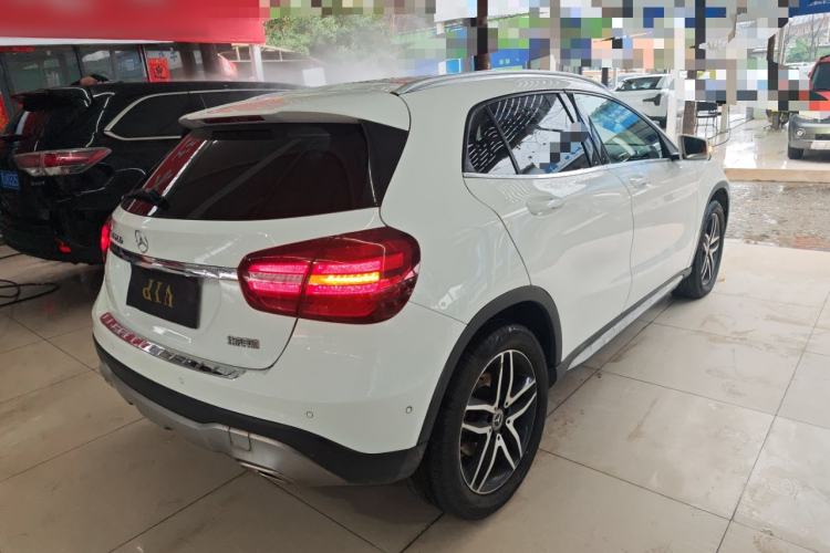 Used Mercedes-Benz GLA 2017 GLA 200 Fashion Model
