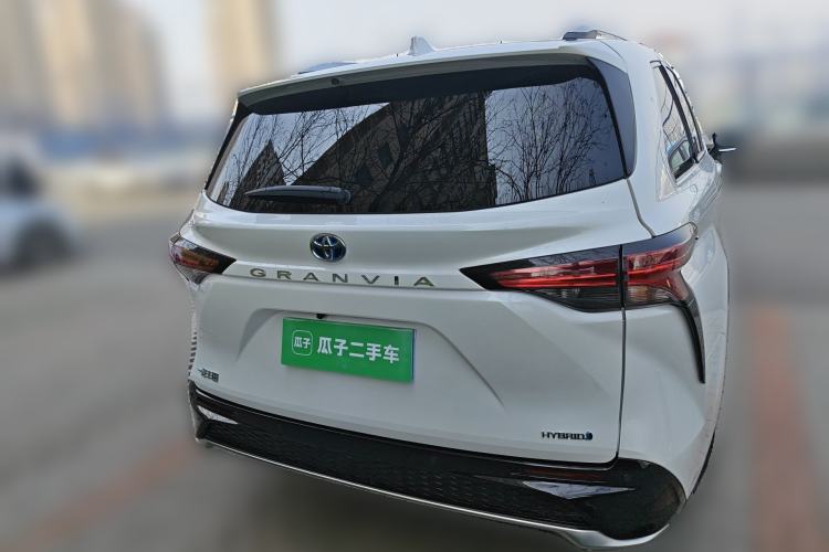 Used Toyota Granvia 2023 2.5L Hybrid Luxury Edition Rear