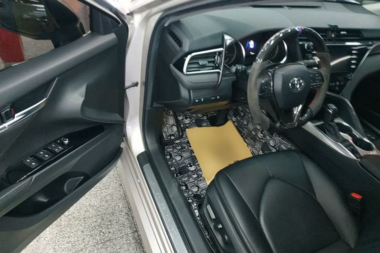 Used Toyota Camry 2018 Dual-Engine 2.5 HG Luxury Edition Driver Seat