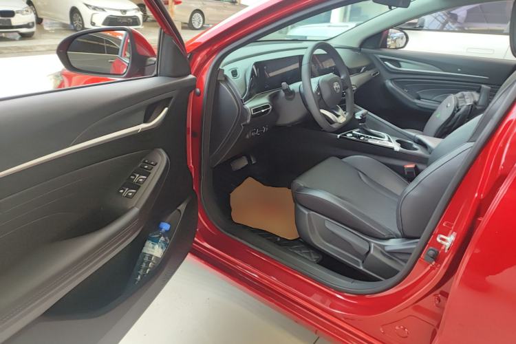 Used CHANGAN Eado 2021 PLUS 1.6L GDI CVT Elite Model Driver Seat