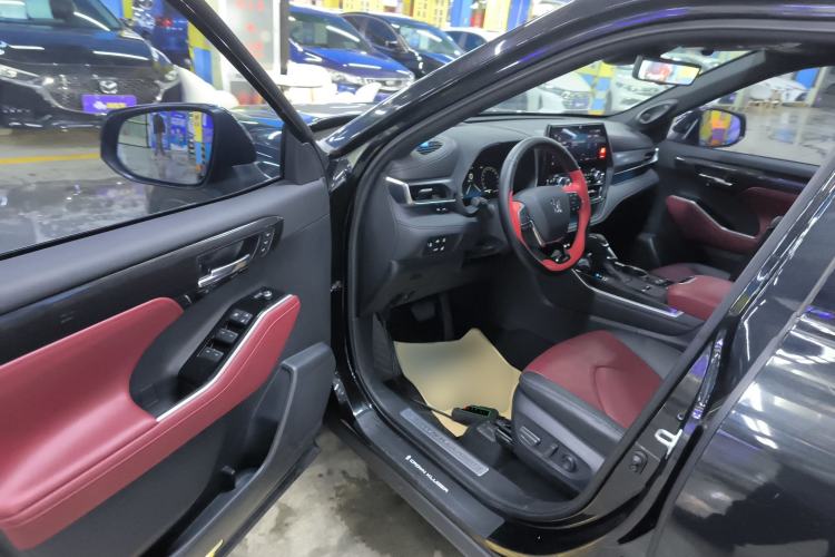 Used Toyota Crown Kluger 2023 2.5L HEV Four-Wheel Drive Flagship Edition Driver Seat