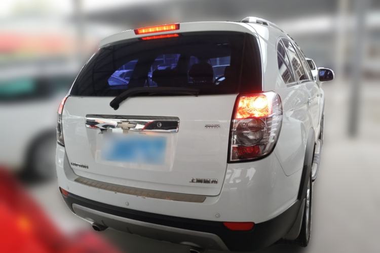 Used Chevrolet Captiva 2014 2.4L 4x4 Flagship Edition 7 Seats Rear