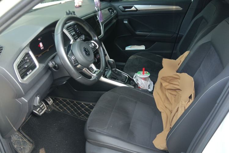 Used Volkswagen T-ROC 2022 280TSI DSG Two-Wheel Drive R-Line Pro PLUS
