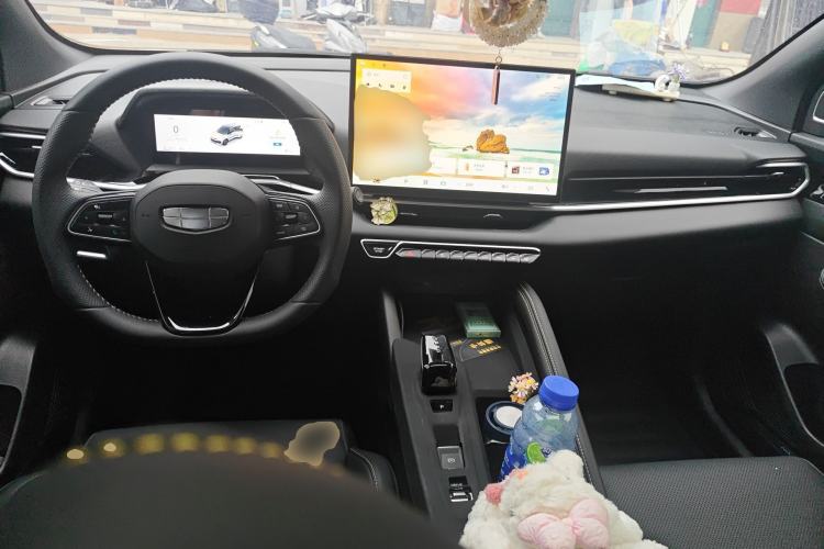 Used Geely Auto Coolray 2025 Bin Yue L 1.5T DCT Starlight Edition
