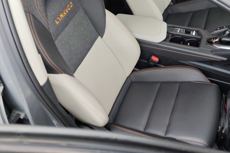 Used Lynk & Co 06 EM-P 2022 PHEV 84 km Range Pro Version
