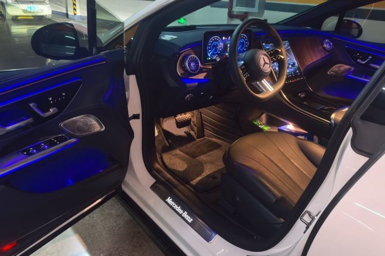 Used Mercedes-Benz EQE 2025 500 4MATIC Luxury Edition