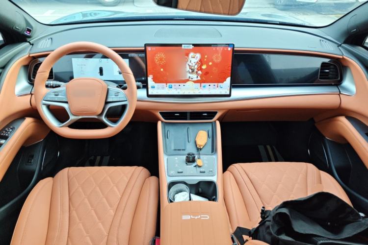 Used BYD Sealion 07 EV 2025 610 Zhihang Edition Center Console