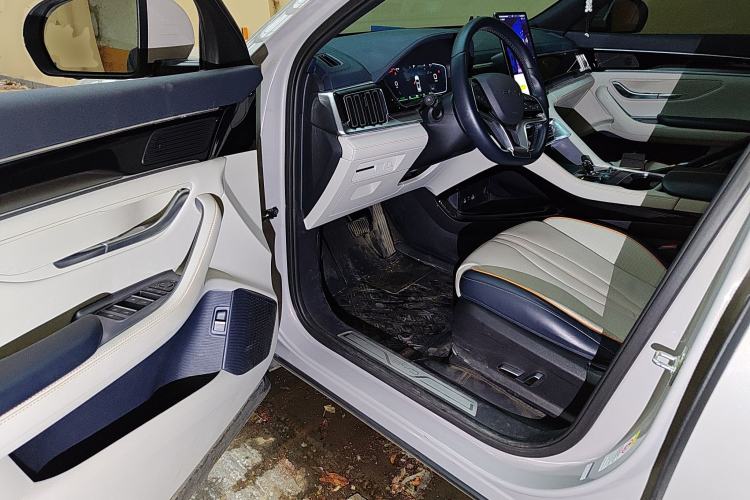 Used BYD Song PLUS New Energy 2023 Champion Edition DM-i 150KM Flagship PLUS
