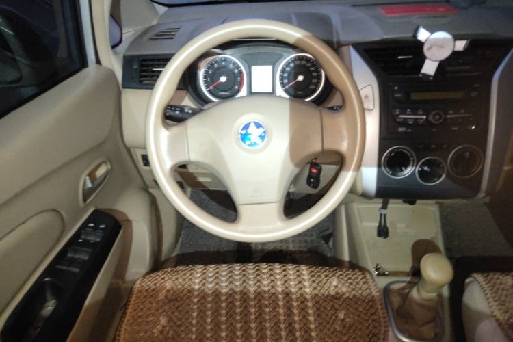 Used Venucia D50 2013 1.6L Manual Fashion Edition Steering Wheel