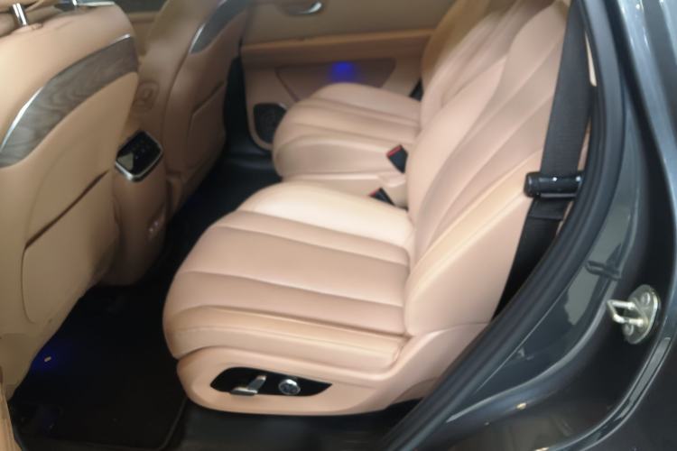 Used Hima AITO M7 2022 1.5T Four-Wheel Drive Luxury Edition Left Rear Seat