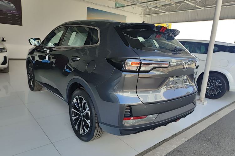 Used CHANGAN CS55PLUS PHEV 2025 Smart New Blue Whale 125km Ultra-Range Edition Exterior 2