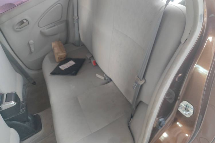 Used Venucia R30 2014 1.2L Manual Comfort Edition