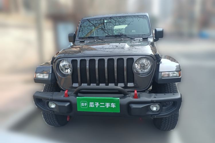 Used Jeep Wrangler 2019 2.0T Sahara Two-Door Version China VI Emission Standard