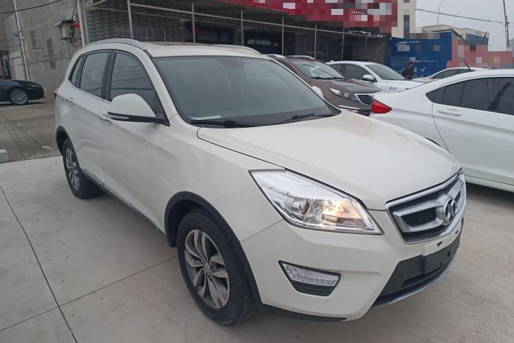 Used BAIC Senova X65 2015 2.0T Automatic Elite Model
