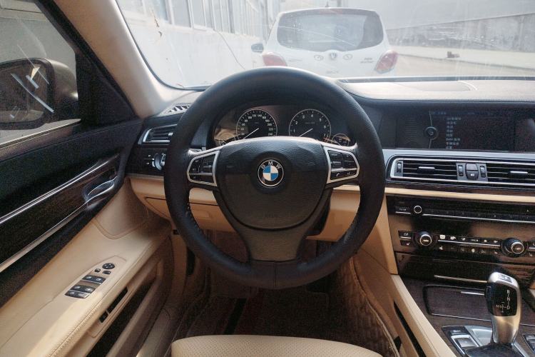 Used BMW 7 Series 2009 730Li Luxury Model
