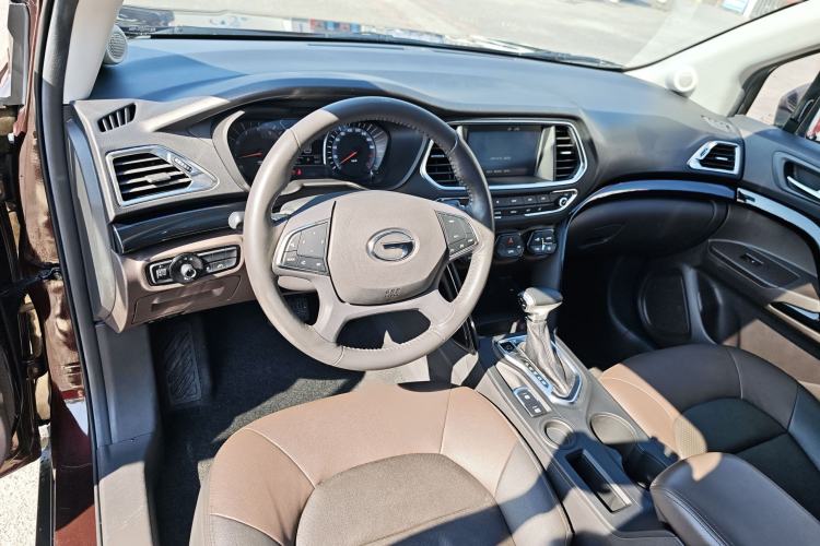 Used GAC Trumpchi GS4 2016 235T G-DCT Luxury Edition Interior 3