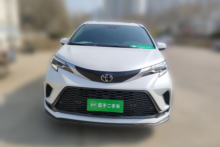 Used Toyota Granvia 2024 2.5L Hybrid Prestige PLUS Four-Wheel Drive Version Front