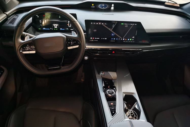 Used CHANGAN OSHAN Z6 New Energy 2022 Blue Whale iDD 150KM Flagship PLUS Smart Parking Edition Interior 2