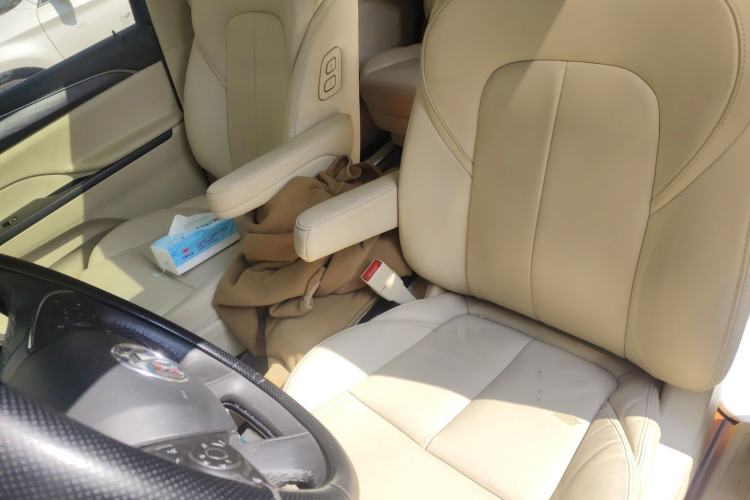 Used Buick GL8 2022 ES Landtrek 653T Luxury Edition Left Front Seat