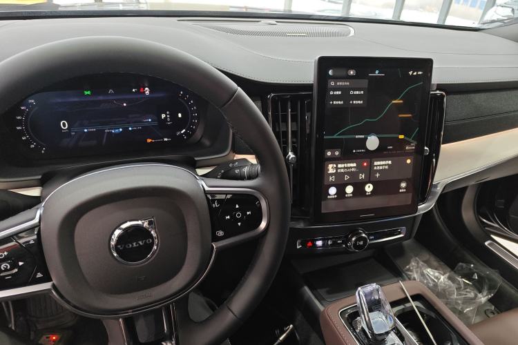 Used Volvo S90 2026 B5 Zhiyuan Luxury Edition