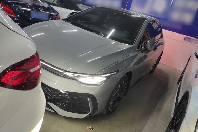 Used Volkswagen Golf 2025 300TSI R-Line