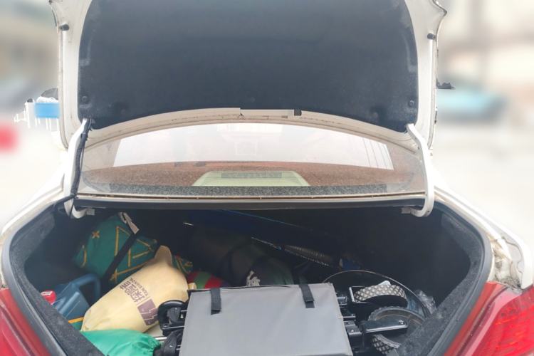 Used BYD e5 2017 300 Prestige Edition Trunk