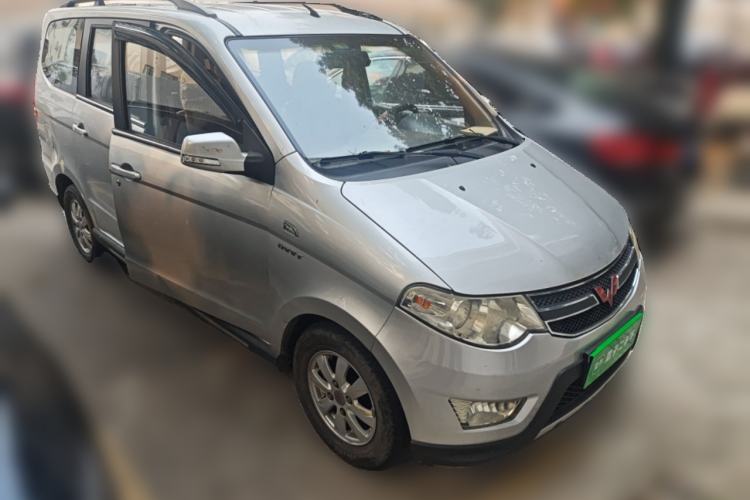 Used Wuling Hongguang 2014 1.5L S Comfort Model
