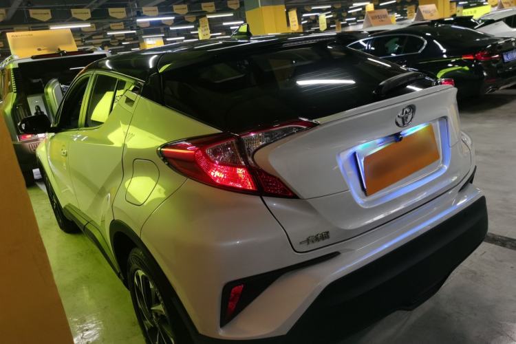 Used Toyota IZOA 2020 2.0L Enjoy Edition
