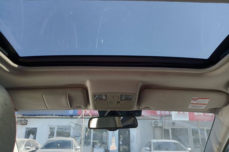 Used Bestune X80 2013 2.3L automatic luxury version
