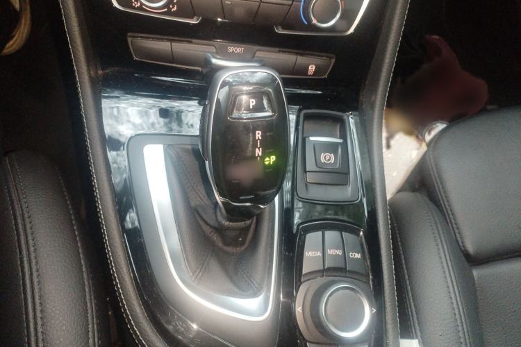 Used BMW 2 Series Gran Tourer 2019 220i Luxury Sports Package Gear Lever