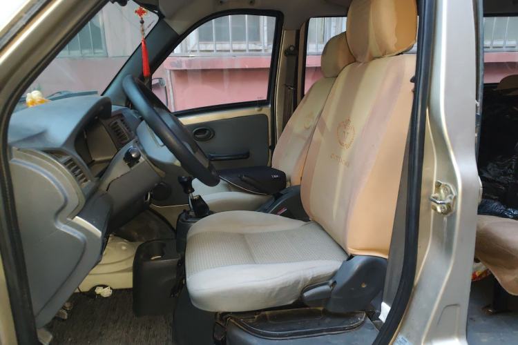 Used Haima Fosida Rongda 2012 1.2L Ronda Comfort Edition HMA GM12-NR Left Front Seat