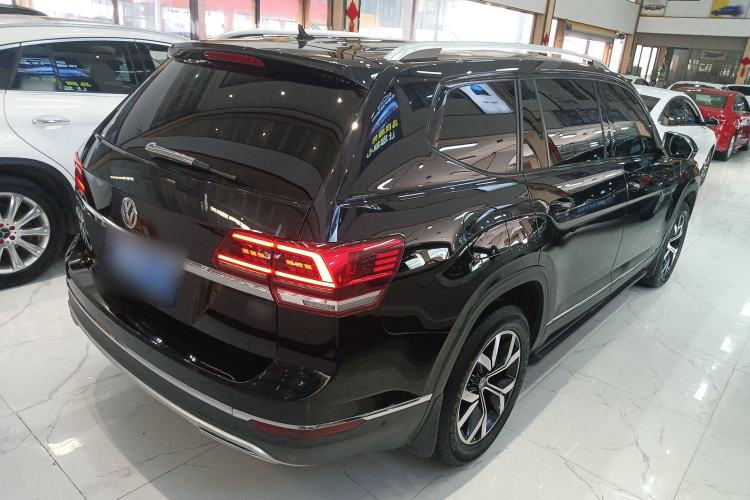 Used Volkswagen Teramont 2017 330TSI Two-Wheel-Drive Luxury Edition Rear Right 45 Deg