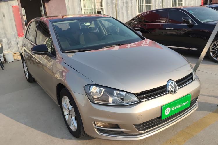 Used Volkswagen Golf 2017 1.6L Automatic Comfort Million-Vehicle Anniversary Edition