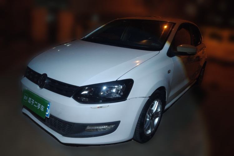 Used Volkswagen Polo 2013 1.4L Manual Fashion Edition